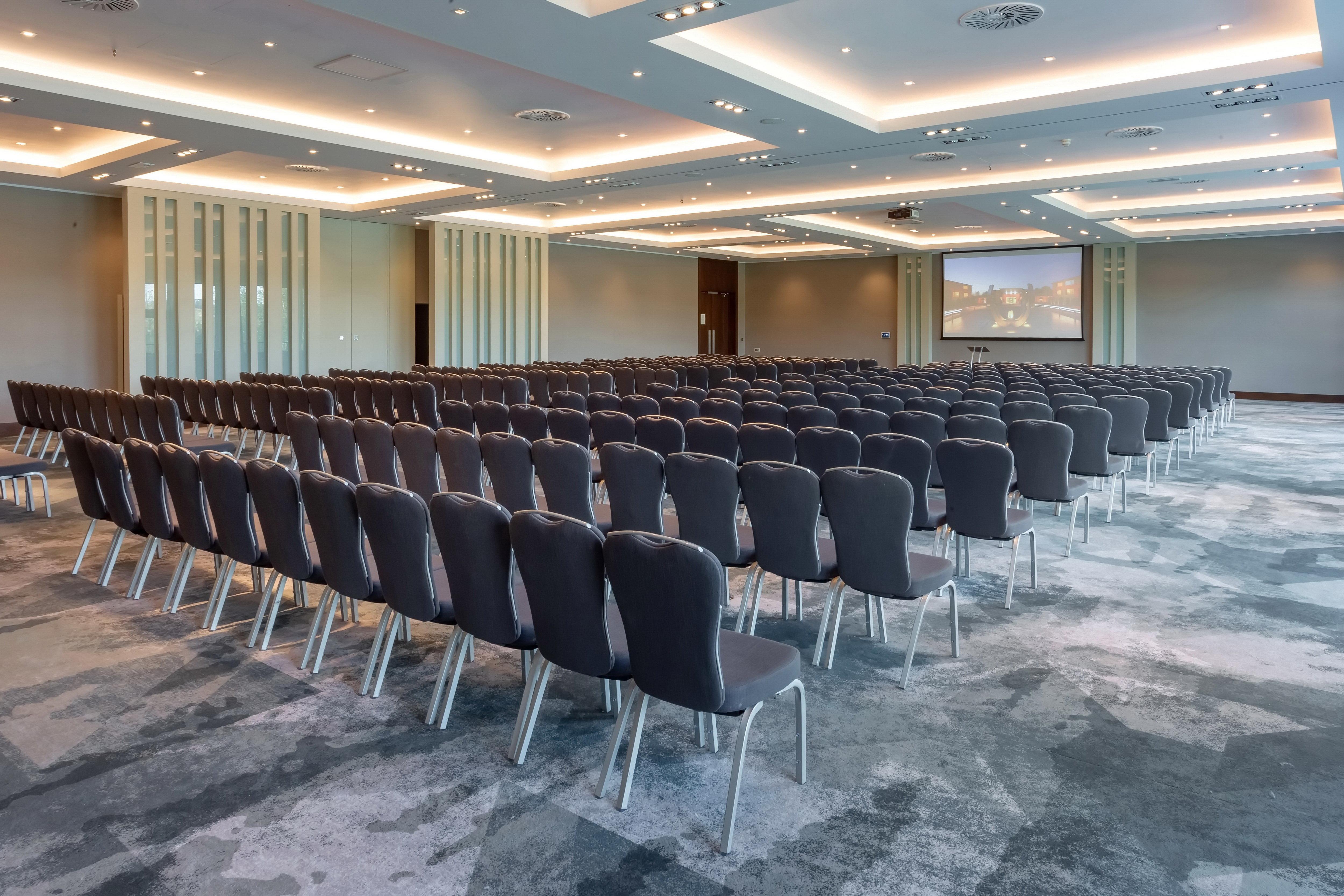 Crowne Plaza Marlow By Ihg Exterior photo
