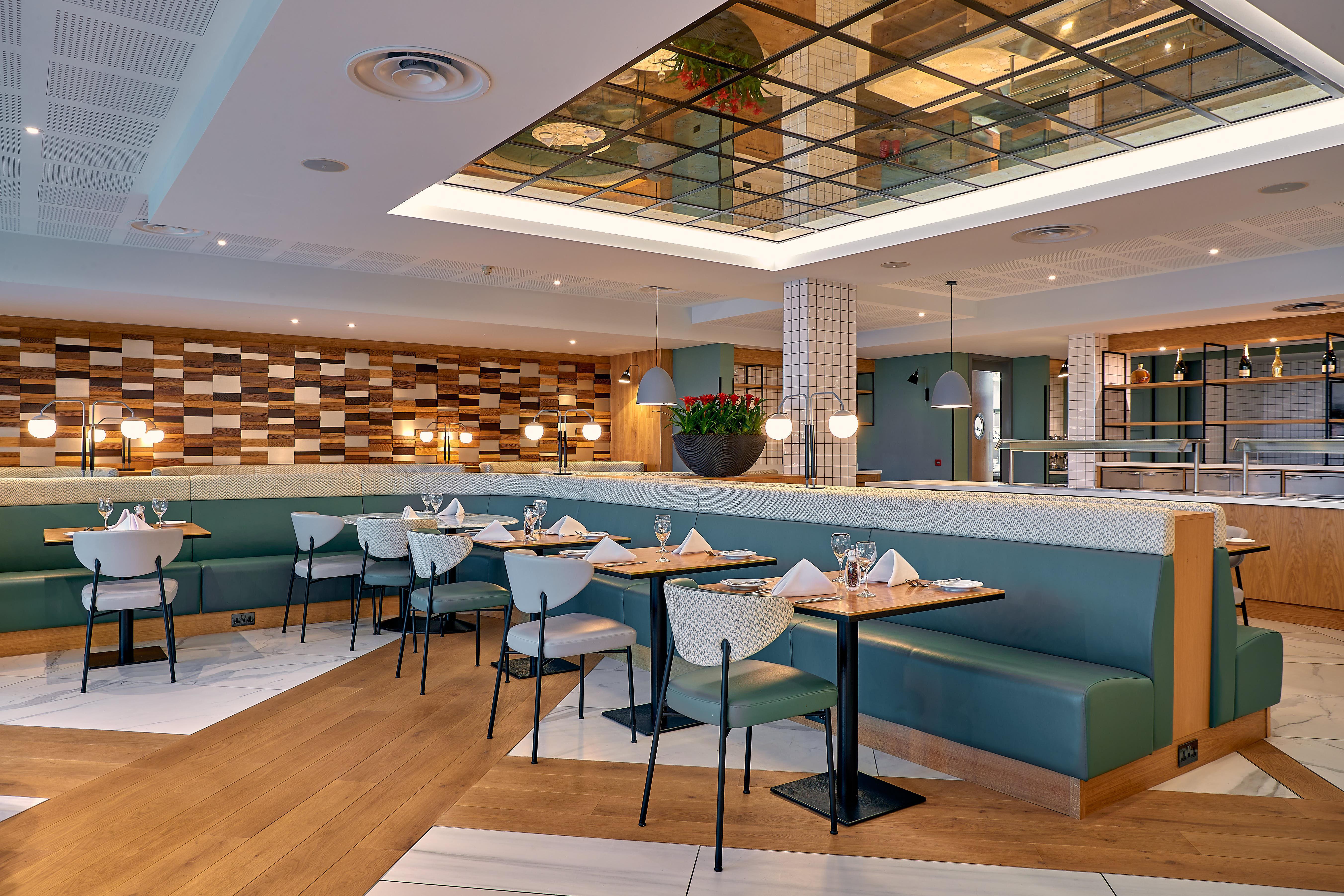 Crowne Plaza Marlow By Ihg Exterior photo