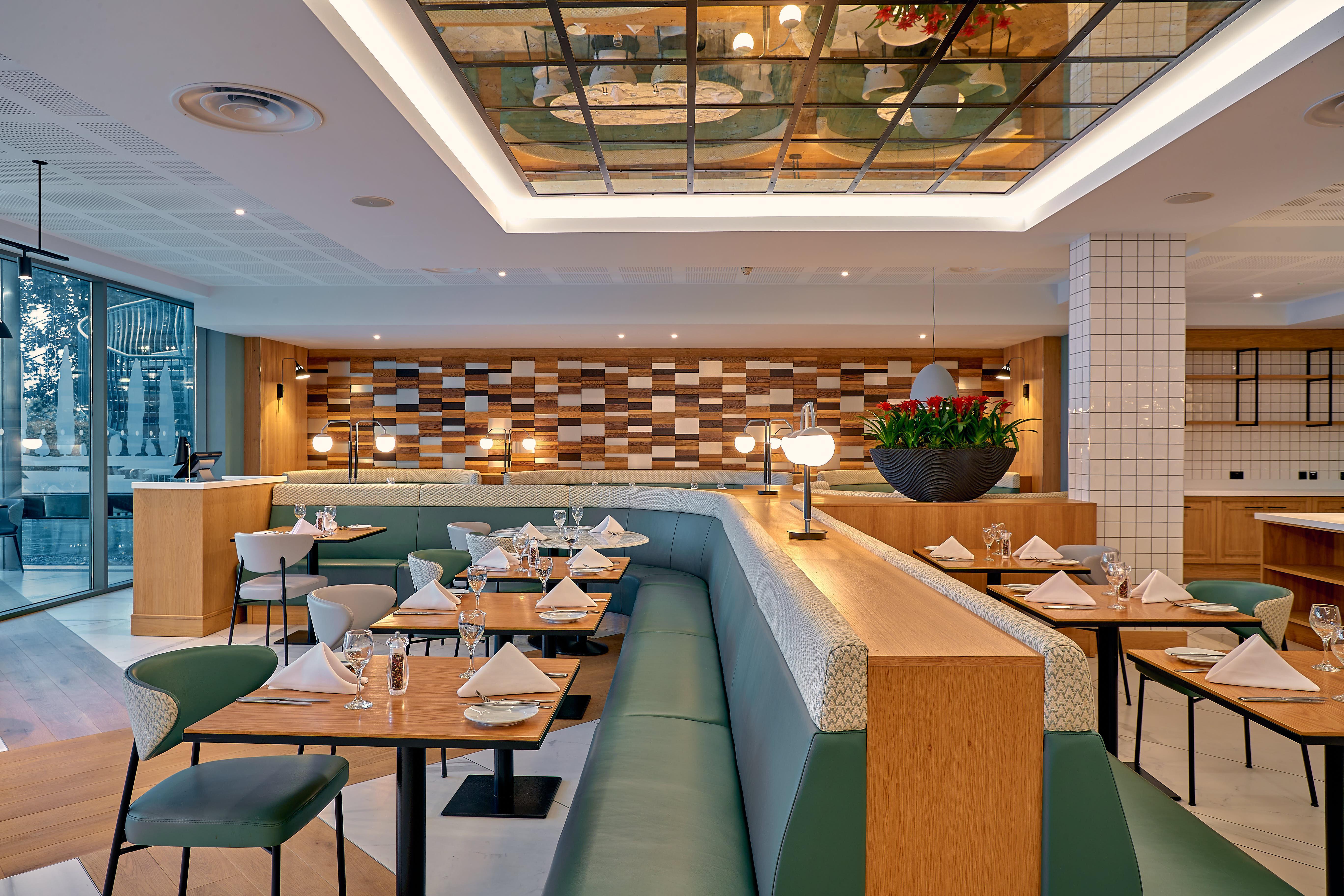Crowne Plaza Marlow By Ihg Exterior photo