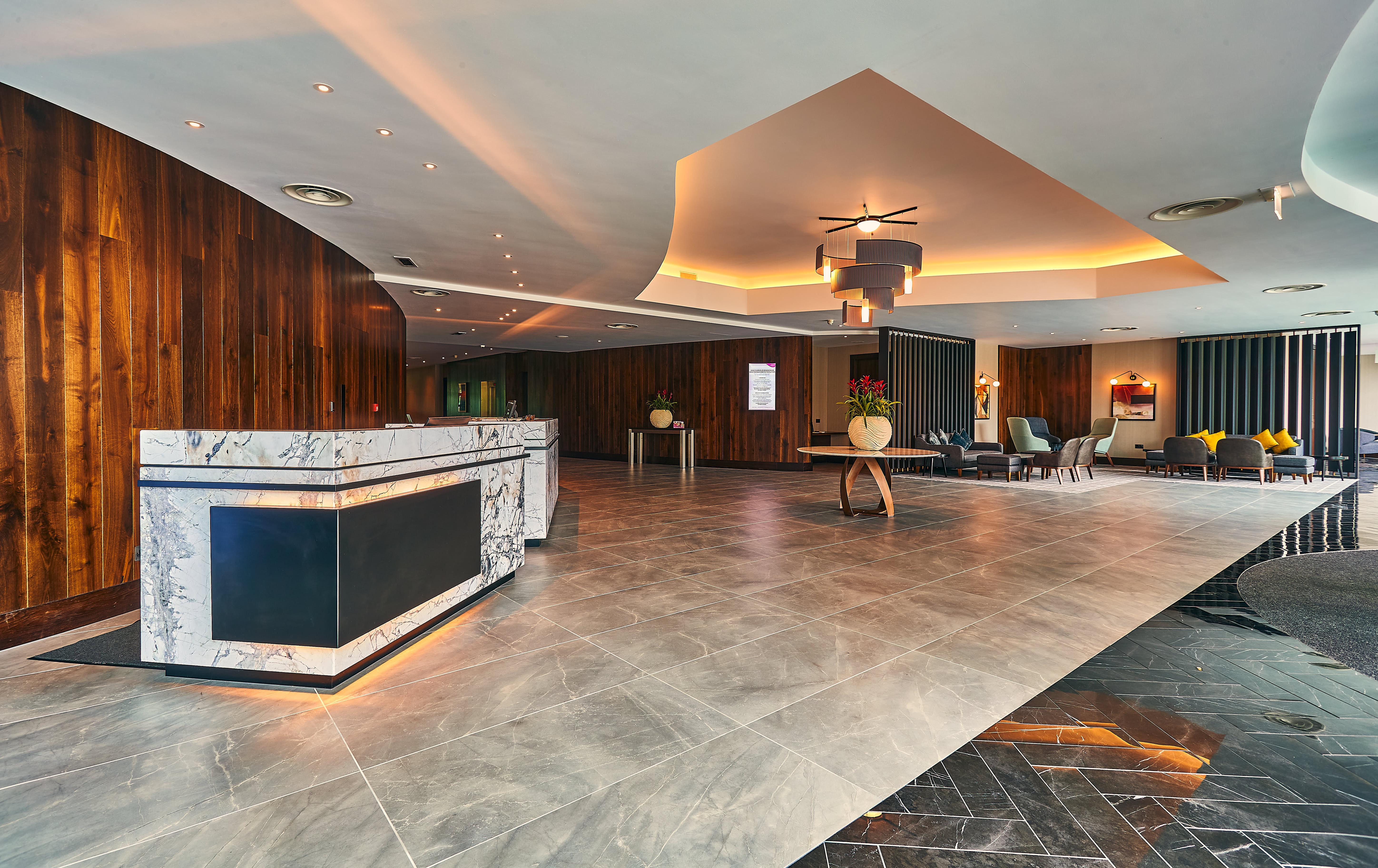 Crowne Plaza Marlow By Ihg Exterior photo