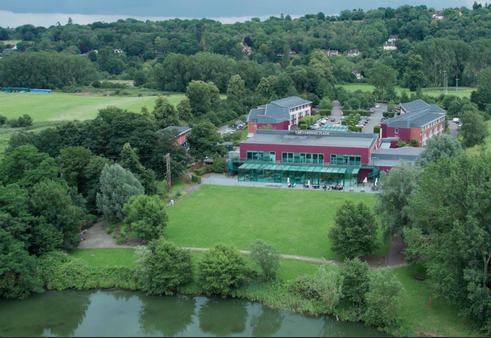 Crowne Plaza Marlow By Ihg Exterior photo